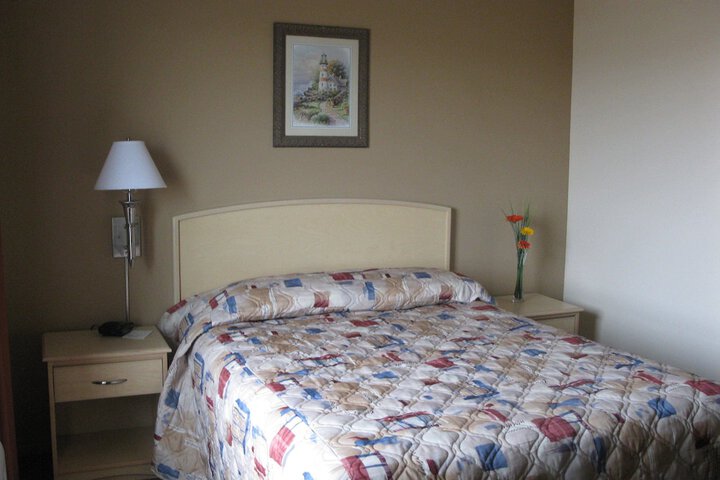 Room 8 of 17