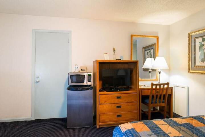 Room 11 of 23