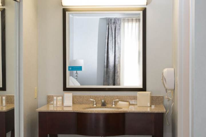 Hampton Inn & Suites Providence Downtown