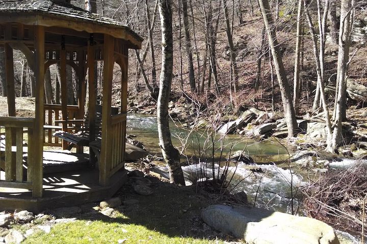 Valle Crucis Farm