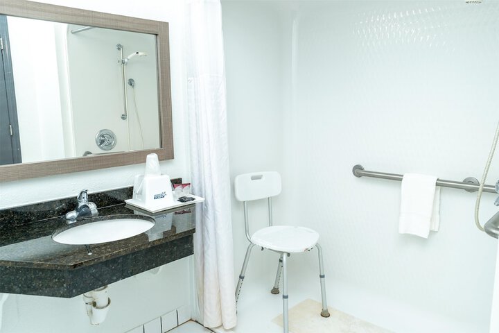 Americas Best Value Inn Donaldsonville
