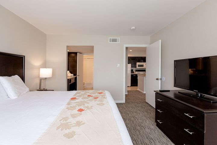Room 9 of 19