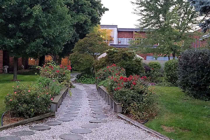 Valley Plaza Inn