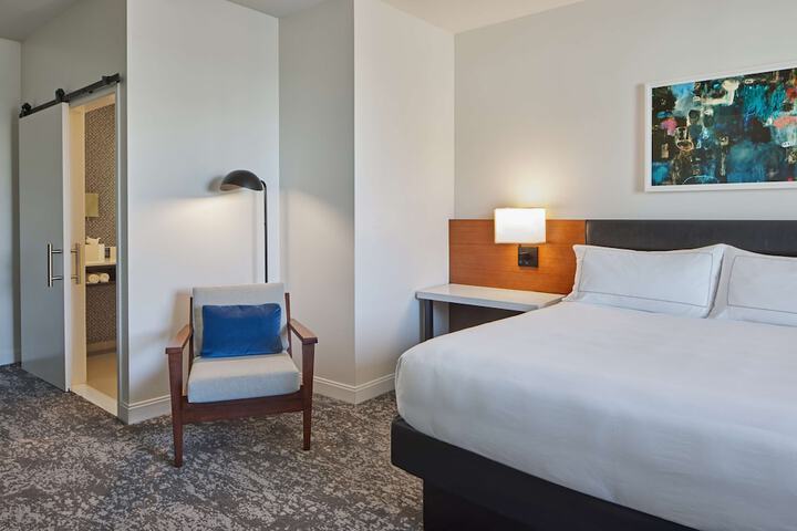 The Fort Sutter Sacramento Tapestry Collection by Hilton