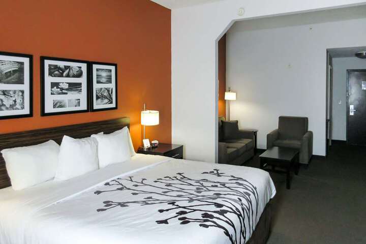 Suite 17 of 42