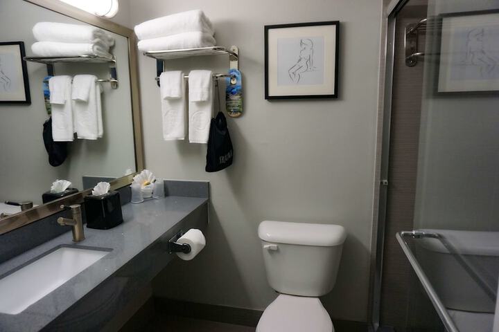 Room 15 of 27