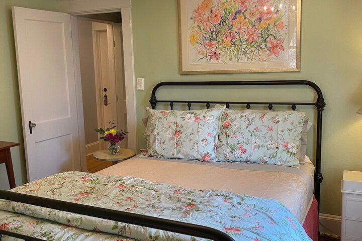 Room 36 of 104