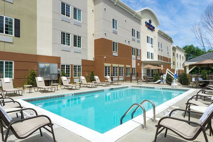 Candlewood Suites Grove City - Outlet Center by IHG