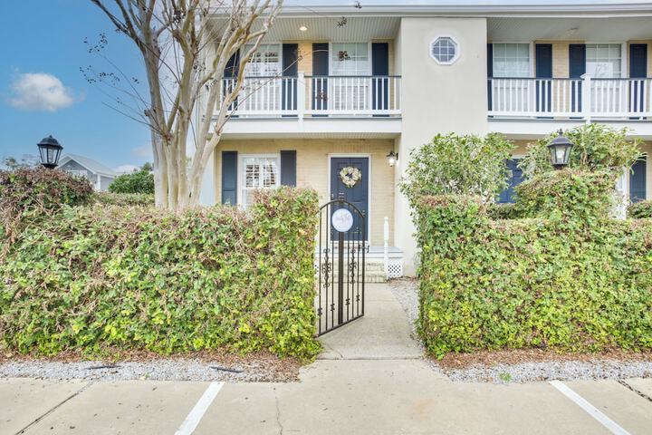 Old Town Bay St. Louis Townhome: Walk to Beach
