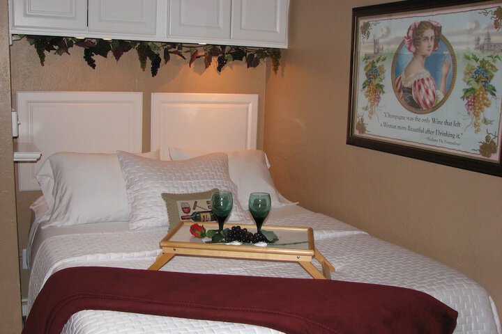 Room 54 of 90