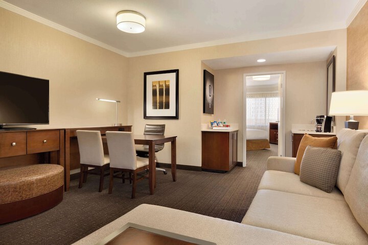 Room 31 of 103