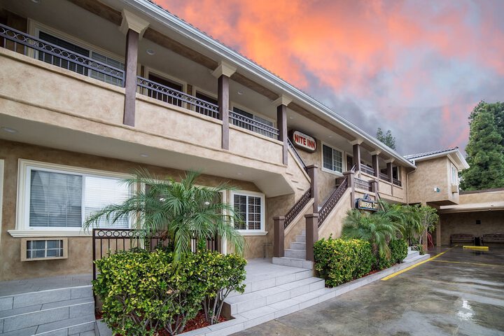 Nite Inn - Walking Distance to Universal Studios Hollywood