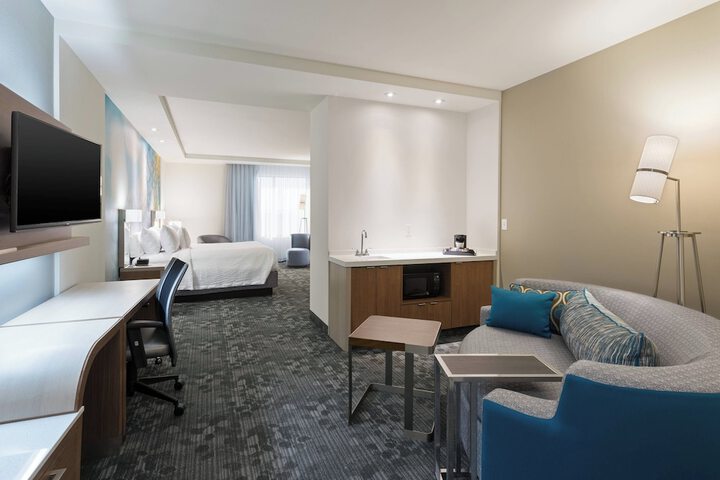 Room 21 of 35