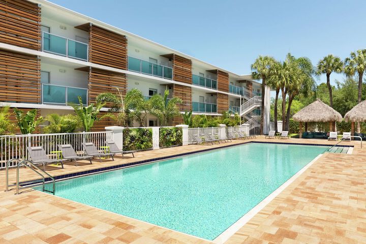 Hotel Alba Tapestry Collection by Hilton