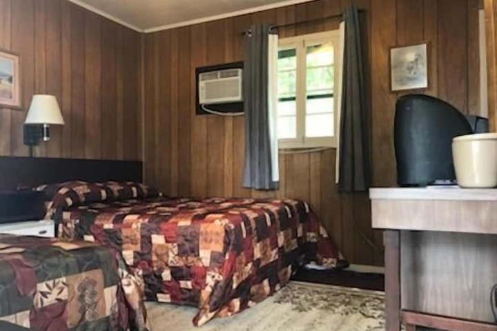 Catskill Motor Court Motel