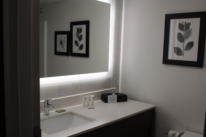 Room 22 of 36