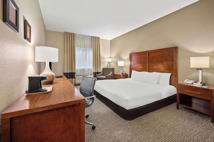 Room 20 of 34