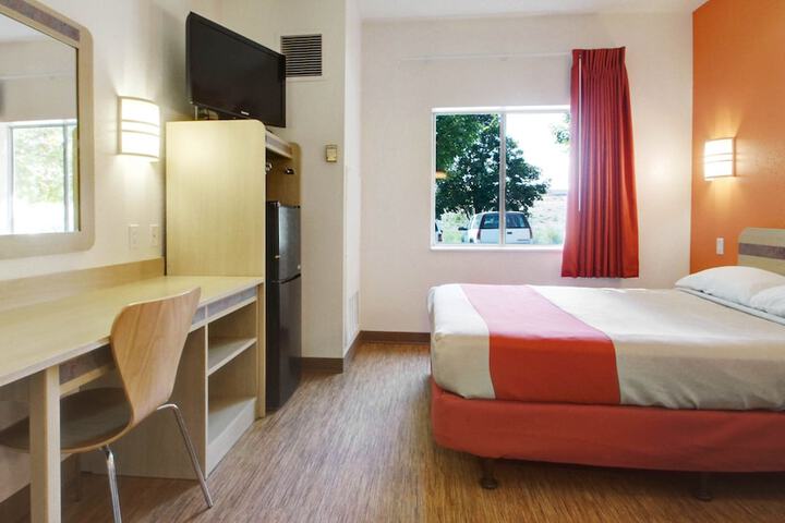 Motel 6 Lehi UT – Thanksgiving Point