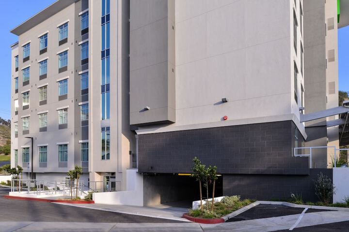 Hotel 2 of 61