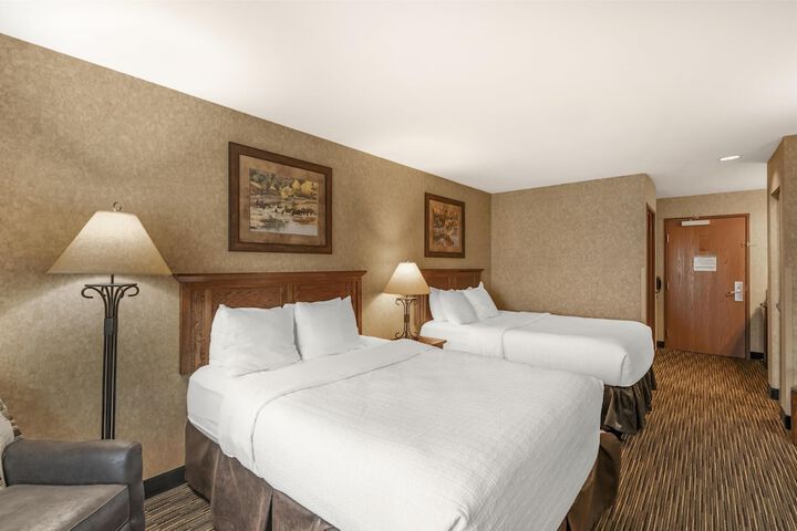 Best Western Plus Kelly Inn & Suites