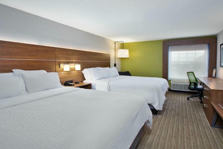 Holiday Inn Express Mt. Vernon by IHG