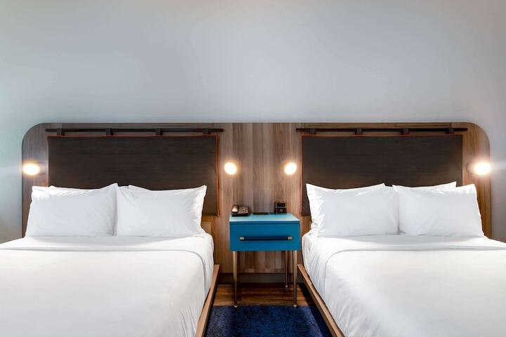 Room 20 of 29