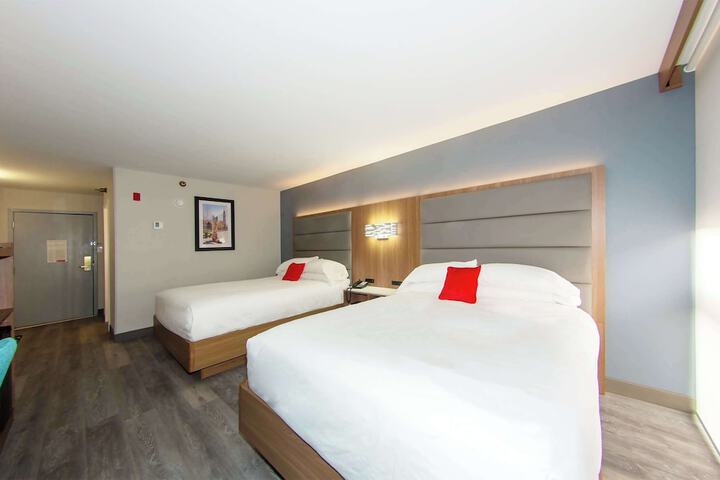 Room 53 of 67