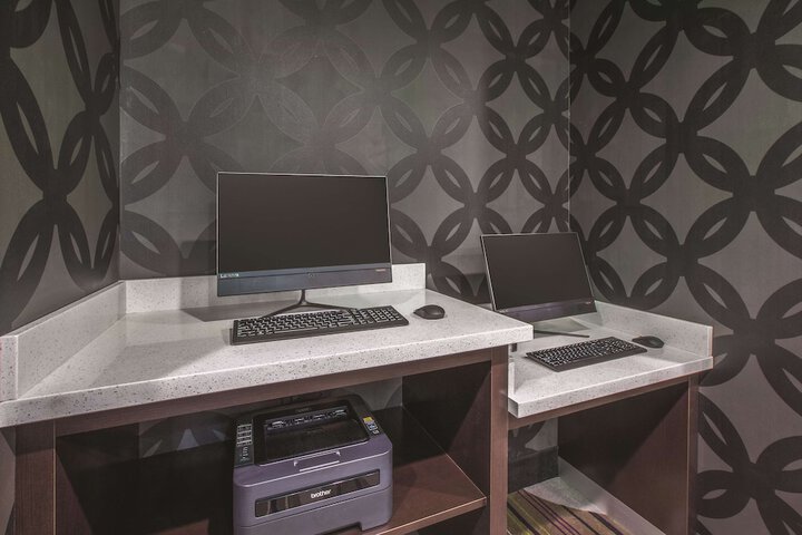 Business Center 54 of 55