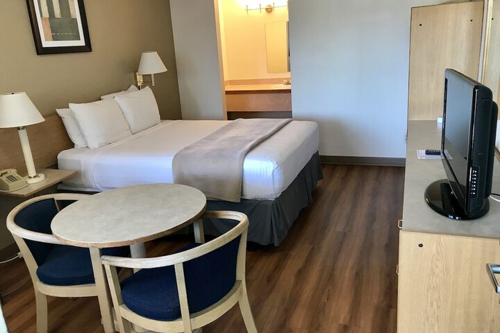 Room 16 of 25