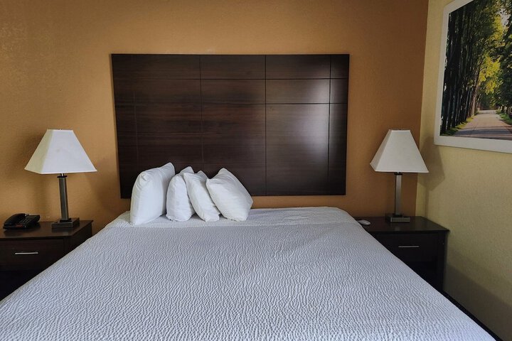 Studio 6 Suites – Pasadena TX