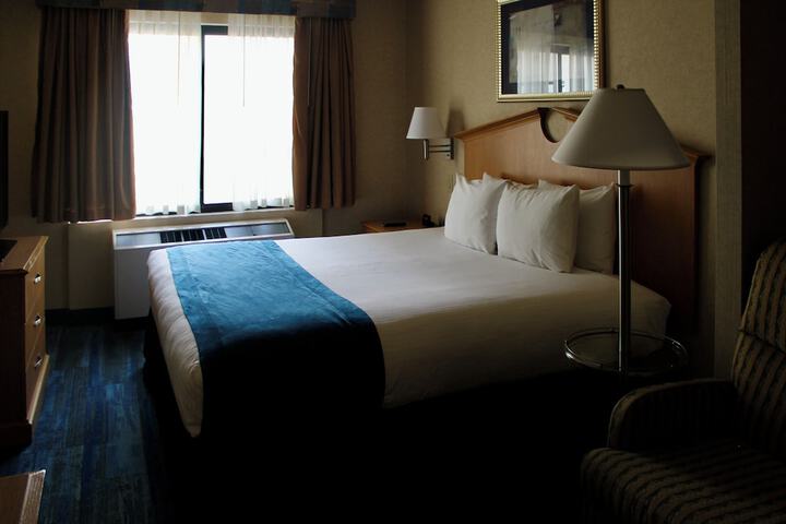Room 16 of 30