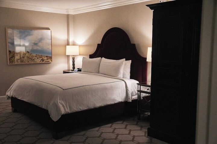 Room 75 of 122