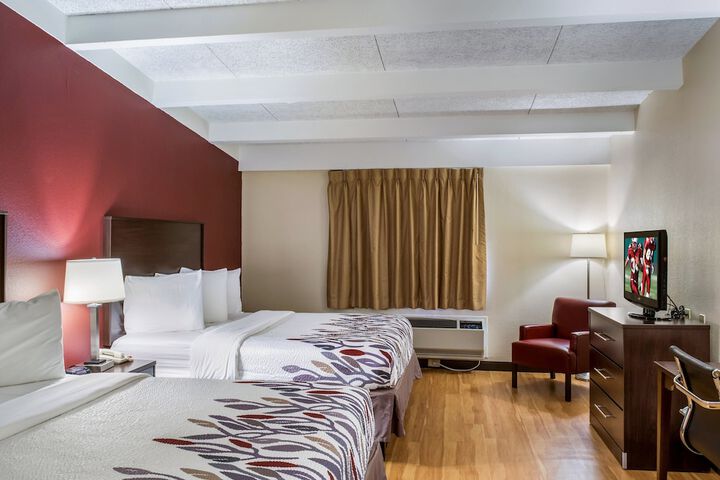 Room 21 of 34