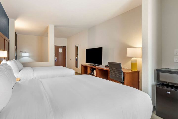 Room 14 of 31