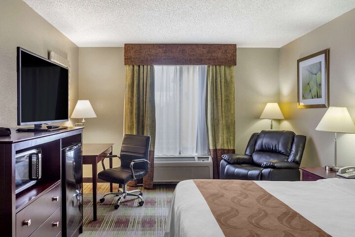 Room 30 of 53