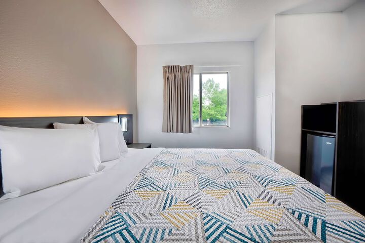 Room 21 of 25