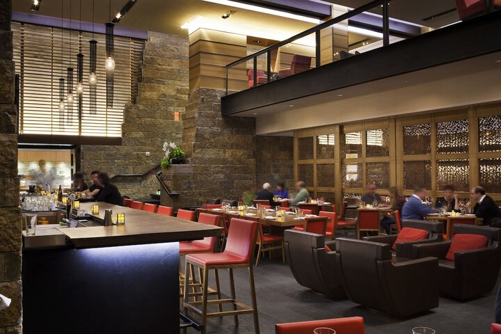 Dining 138 of 158
