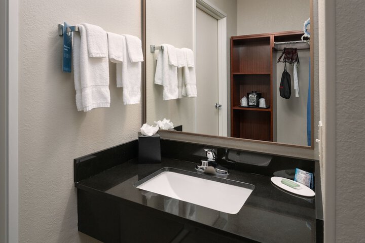Room 12 of 31