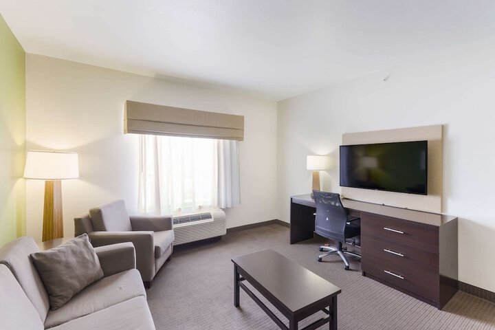 Room 35 of 53