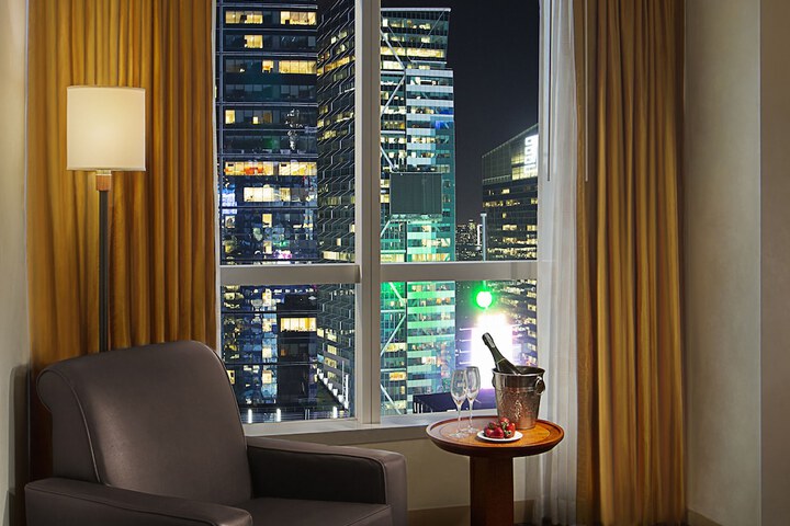 Room 45 of 107