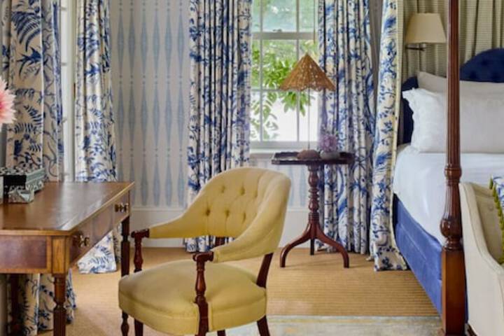Mayflower Inn & Spa Auberge Collection
