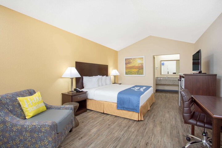 Room 21 of 23