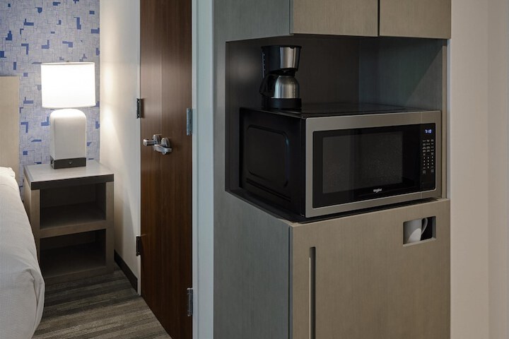 Hyatt House Columbus OSU / Short North