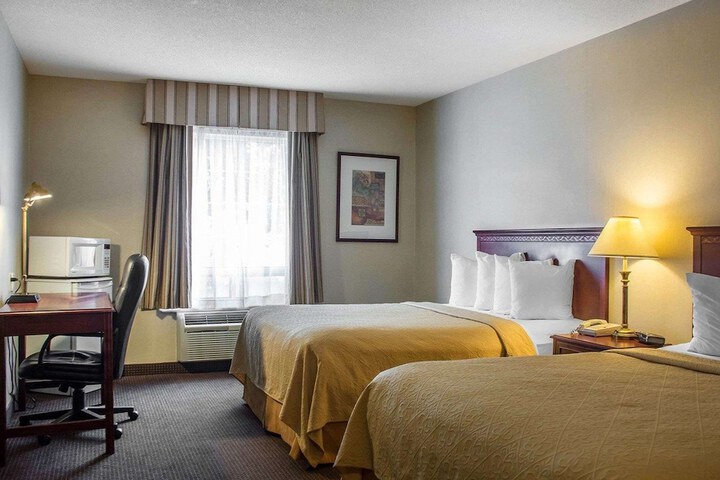 Room 30 of 39