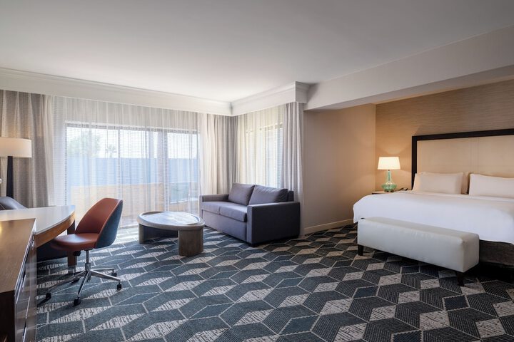 Crowne Plaza Phoenix - Chandler Golf Resort by IHG