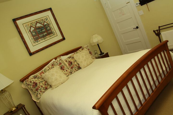 Room 16 of 32