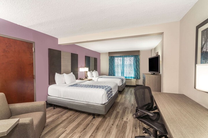 Room 26 of 34