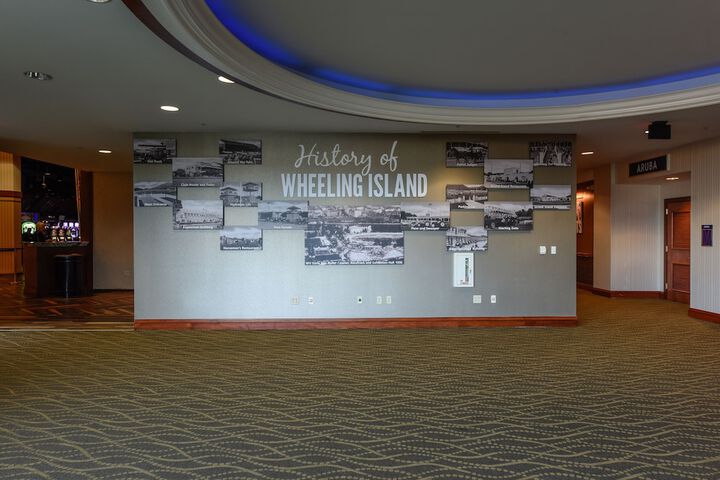Ballroom/Hall 23 of 31