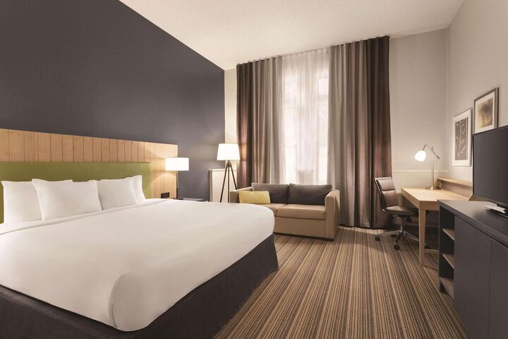 Country Inn & Suites by Radisson St. Charles Historic District