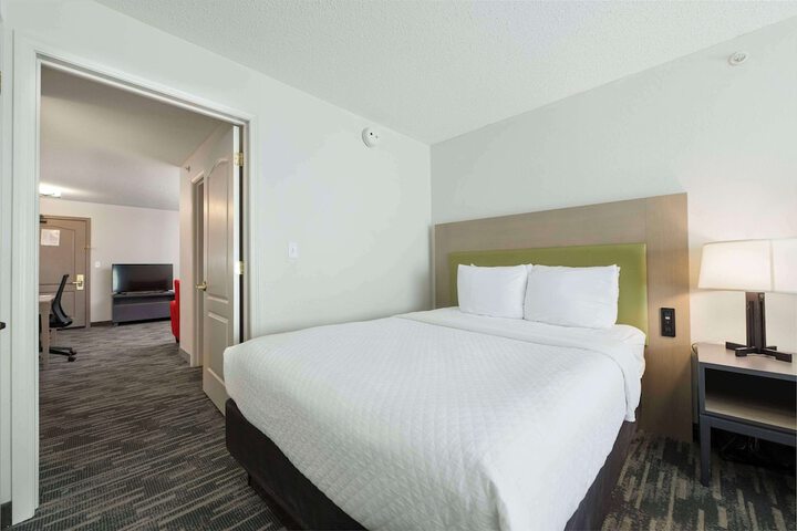 Country Inn & Suites by Radisson Lake George (Queensbury), NY
